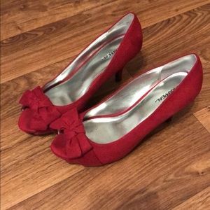 Red Heels with bow